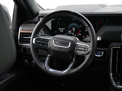 Used 2026 GMC Yukon Denali w/ Denali Reserve Package AWD/4WD image 18
