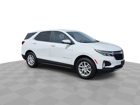 Certified 2024 Chevrolet Equinox LT AWD/4WD image 2
