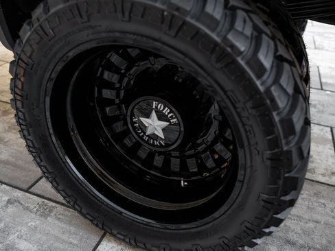 Used 2026 GMC Sierra 3500 Denali Ultimate image 18