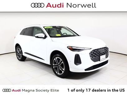 Used 2025 Audi Q5 Premium w/ Convenience Package