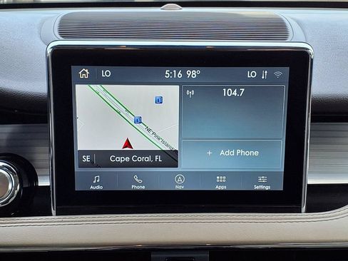 Used 2020 Lincoln Corsair AWD w/ Premium Package image 24