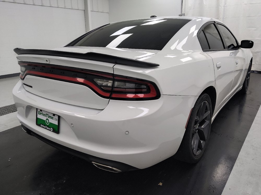 Used 2021 Dodge Charger SXT w/ Blacktop Package RWD image 9