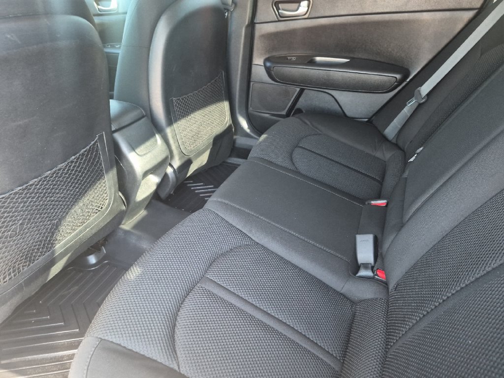 Used 2020 Kia Optima LX FWD image 12