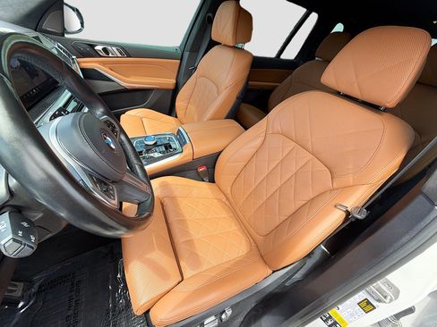 Used 2024 BMW X7 xDrive40i w/ Executive Package AWD/4WD image 21