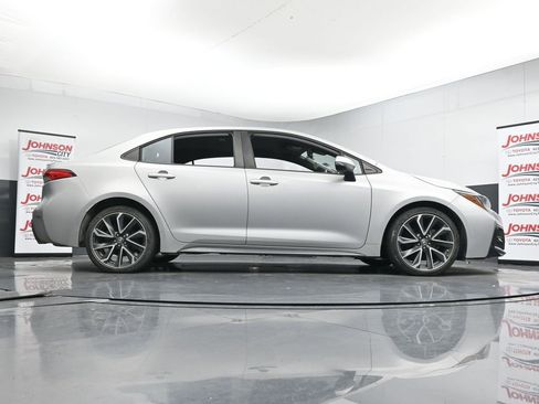 Used 2021 Toyota Corolla SE FWD image 24