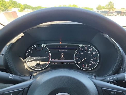 Used 2025 Nissan Sentra SV FWD image 19