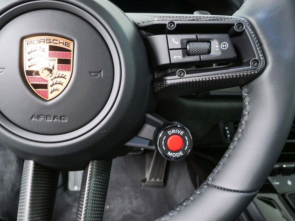 Certified 2026 Porsche 911 Targa 4 GTS AWD/4WD image 11