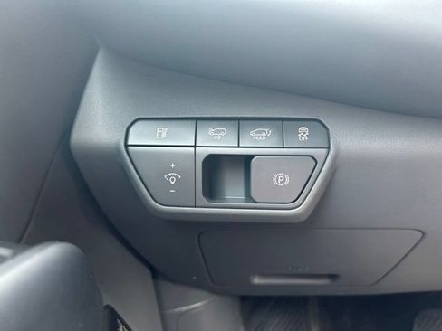 Used 2024 Kia EV9 Land AWD/4WD image 27