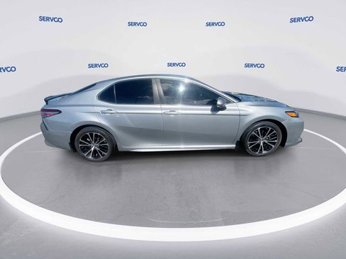 Used 2019 Toyota Camry SE image 9