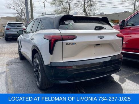 Used 2024 Chevrolet Blazer EV RS image 2