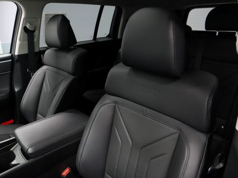 Certified 2025 Hyundai Santa Fe XRT AWD/4WD image 31