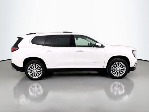 Used 2024 GMC Acadia Denali image 8