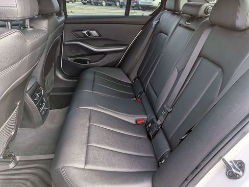 Used 2020 BMW 330i Sedan w/ Convenience Package RWD image 16