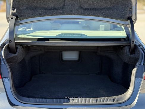 Used 2017 Toyota Avalon XLE image 47