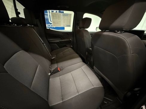 Used 2023 Chevrolet Colorado Trail Boss w/ Advanced Trailering Package AWD/4WD image 6