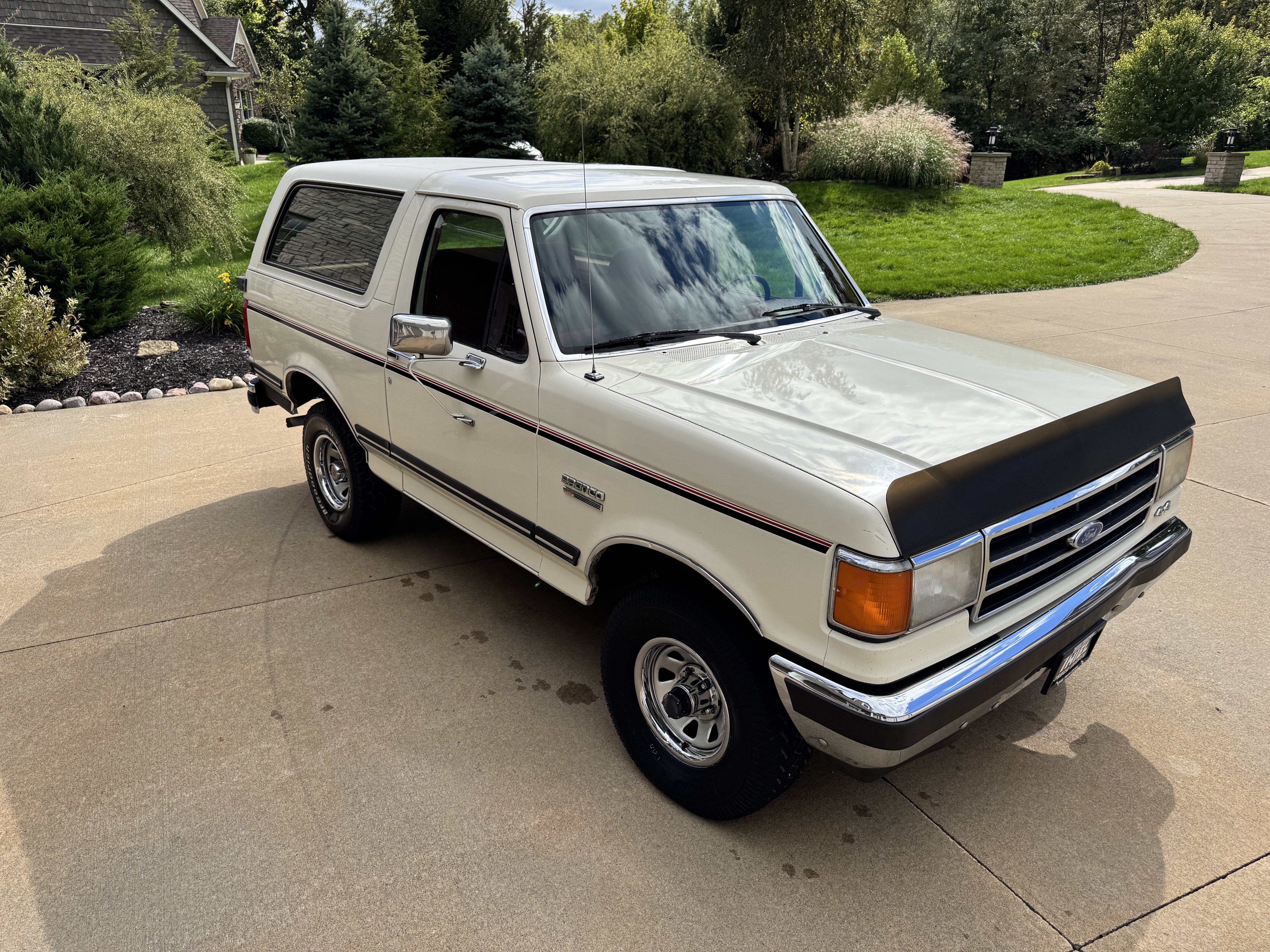 Used 1990 Ford Bronco AWD/4WD image 32