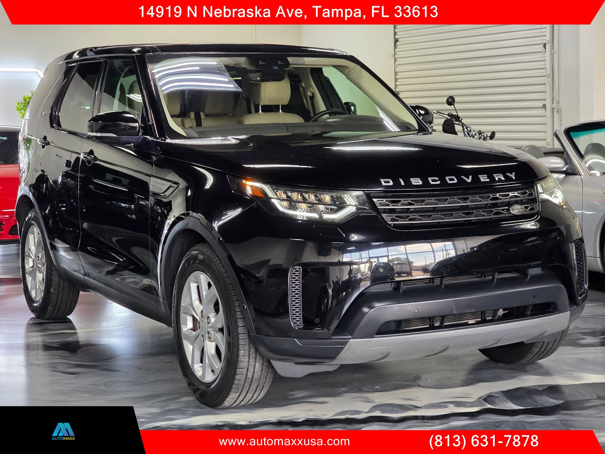 Used 2019 Land Rover Discovery SE AWD/4WD image 1