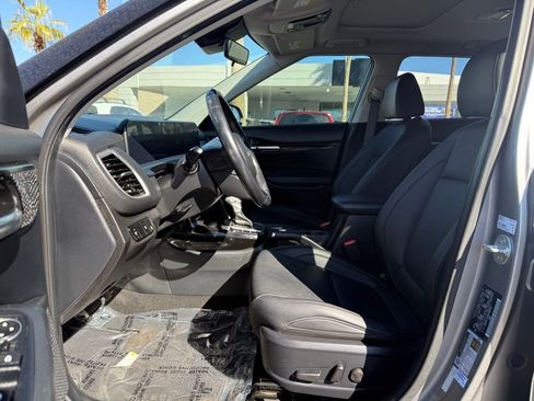 Used 2024 Kia Seltos EX image 14