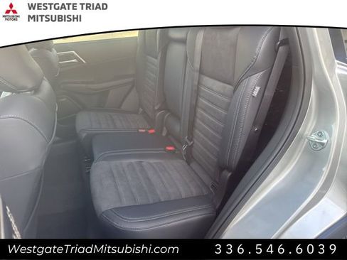 New 2026 Mitsubishi Outlander SE image 25