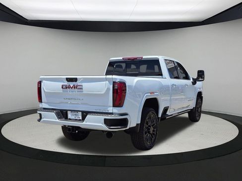 New 2026 GMC Sierra 2500 Denali w/ Denali Reserve Package AWD/4WD image 8