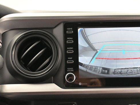 Used 2020 Toyota Tacoma SR5 image 20