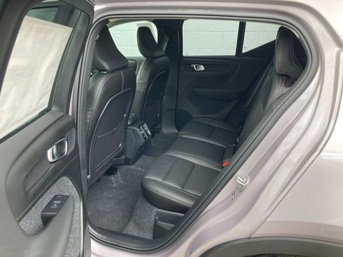 Certified 2026 Volvo XC40 B5 Plus w/ Protection Package Premier image 16