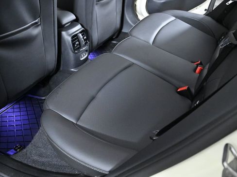 Used 2023 MINI Cooper Clubman S w/ Premium Package image 30