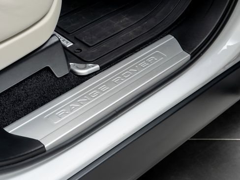 Used 2022 Land Rover Range Rover Westminster Edition image 28