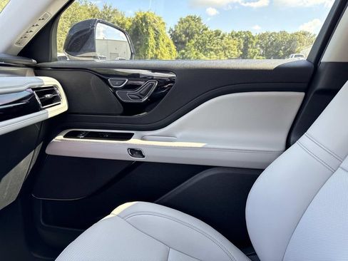 New 2026 Lincoln Aviator 2WD image 23