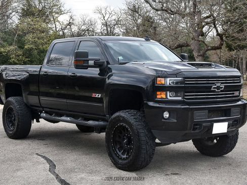 Used 2019 Chevrolet Silverado 2500 LTZ w/ Duramax Plus Package image 12