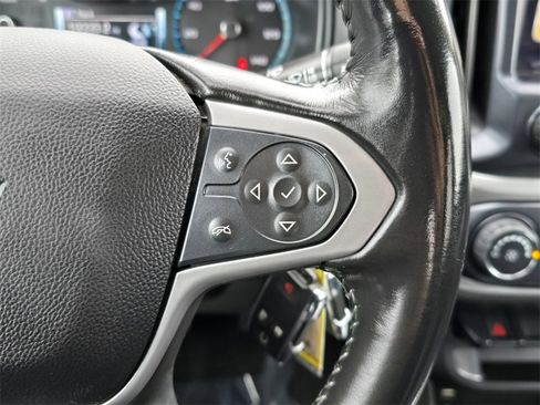 Used 2018 Chevrolet Colorado LT image 17