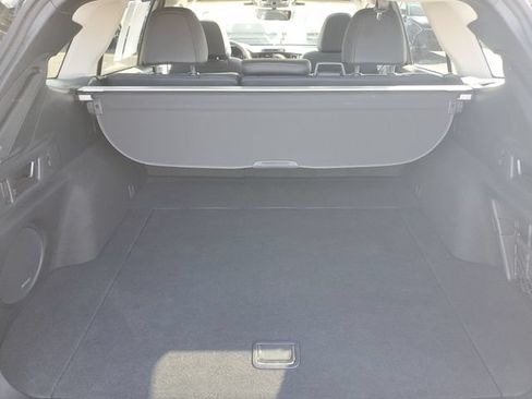 Certified 2025 Subaru Outback Limited AWD/4WD image 8