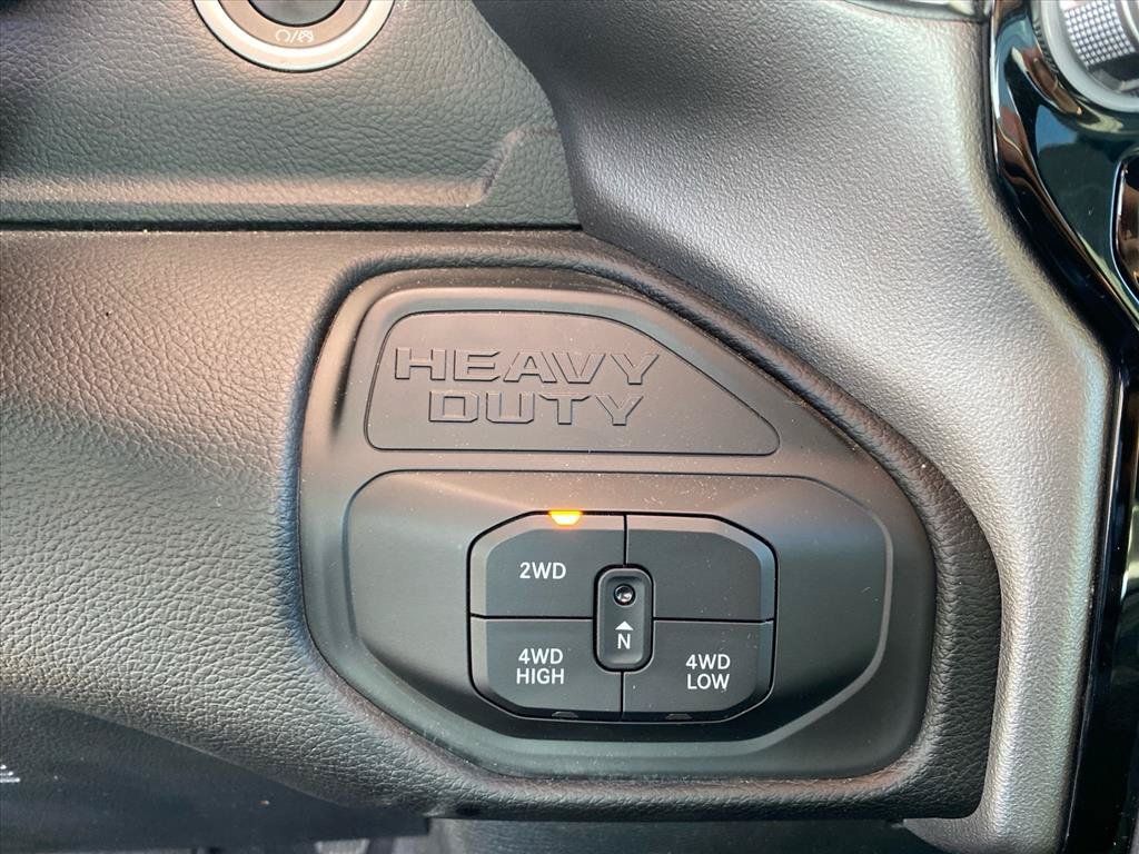 Used 2026 RAM 2500 Big Horn AWD/4WD image 12