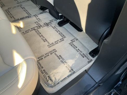 Used 2019 Tesla Model S Long Range image 52