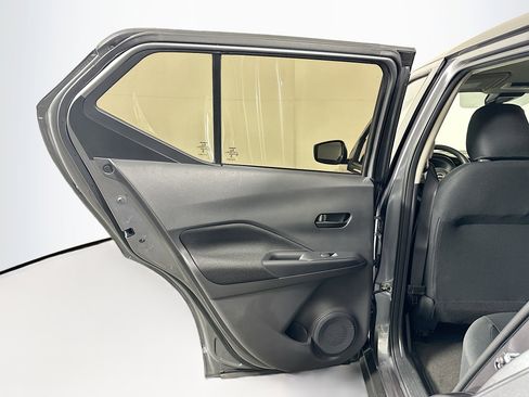 Used 2024 Nissan Kicks S image 25