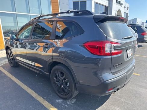 Used 2023 Subaru Ascent Onyx Edition image 2