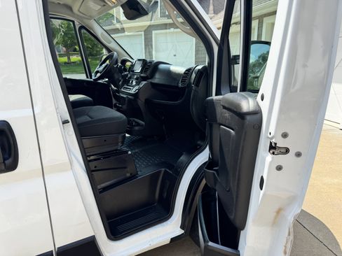 Used 2023 RAM ProMaster 3500 w/ Driver Convenience Group FWD image 17