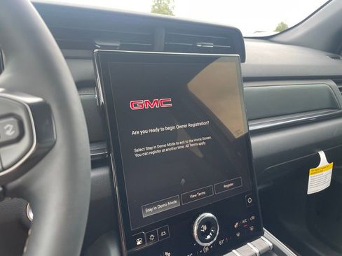 New 2026 GMC Terrain AT4 AWD/4WD image 16