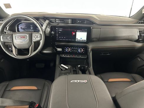 Used 2025 GMC Sierra 2500 AT4 w/ AT4 Premium Plus Package AWD/4WD image 10