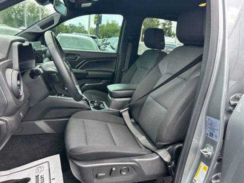 Used 2025 Chevrolet Colorado W/T w/ Advanced Trailering Package image 14