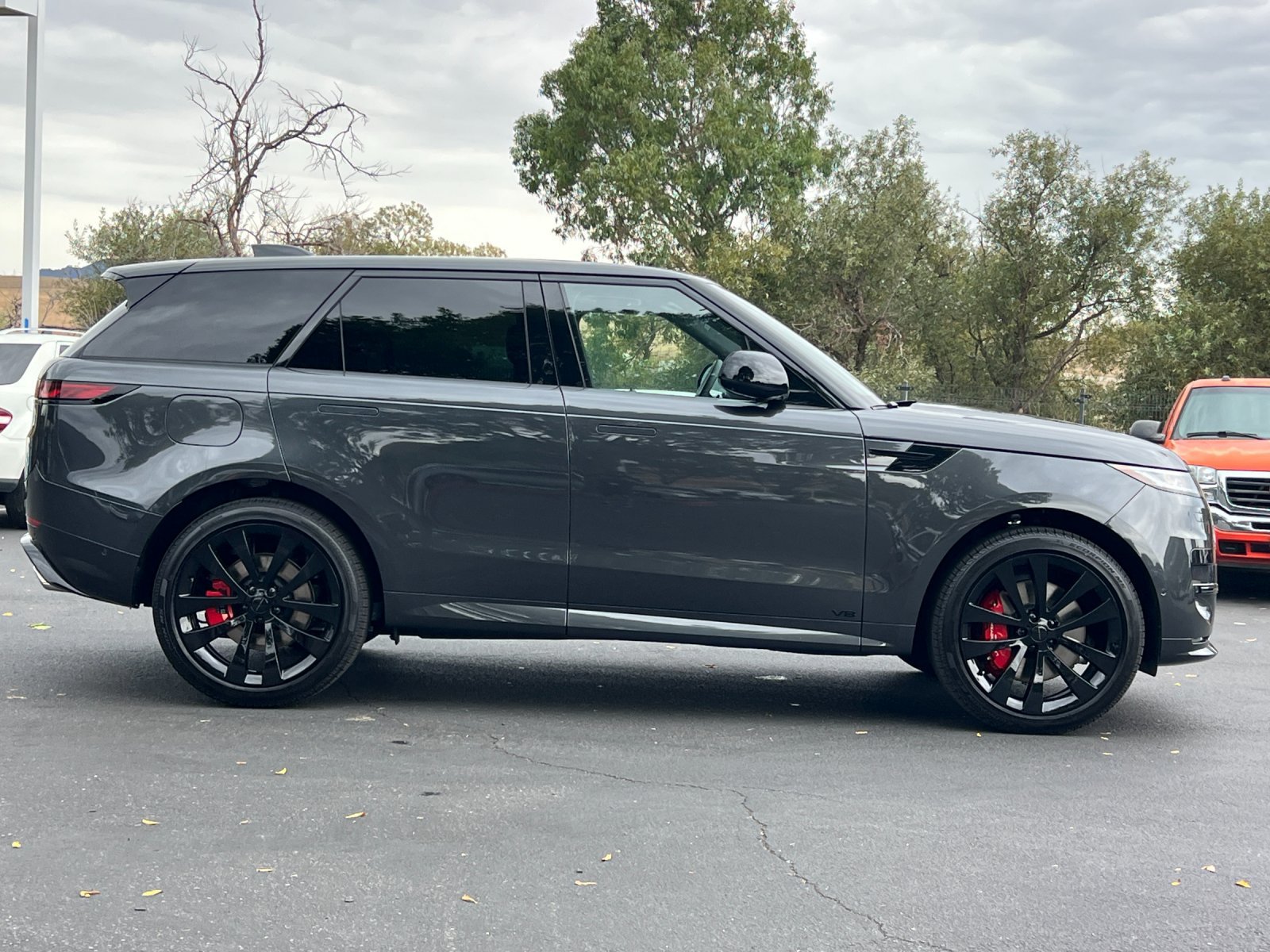 New 2026 Land Rover Range Rover Sport Dynamic SE AWD/4WD image 7