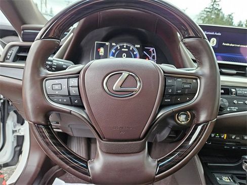 Used 2020 Lexus ES 350 Luxury w/ Accessory Package 2 image 18