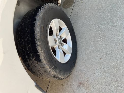 Used 2017 RAM 1500 Classic SLT RWD image 10