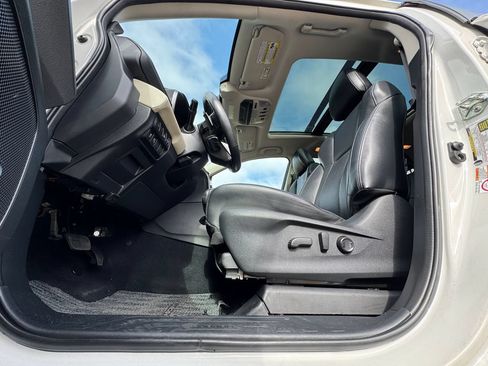 Used 2019 Subaru Ascent Limited AWD/4WD image 15