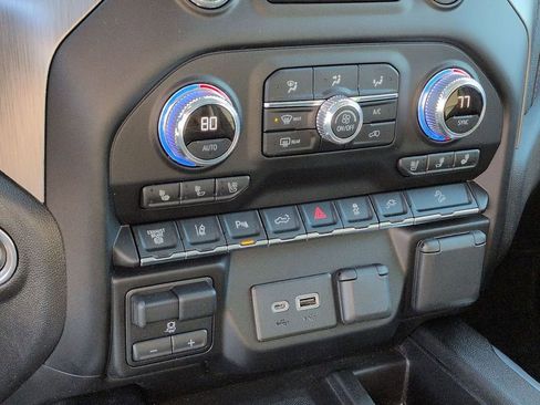 Used 2020 GMC Sierra 2500 Denali w/ Denali Ultimate Package image 24