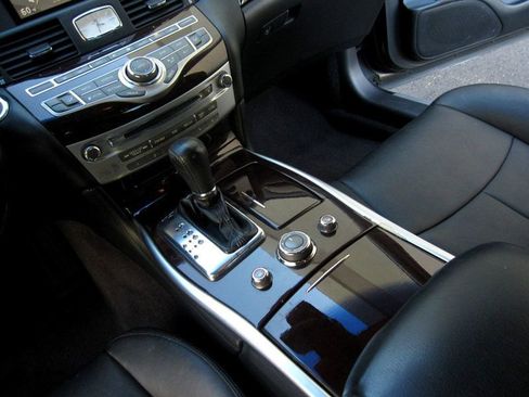 Used 2015 INFINITI Q70 L 3.7 image 21