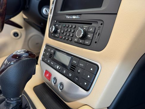 Used 2014 Maserati GranTurismo Convertible image 65