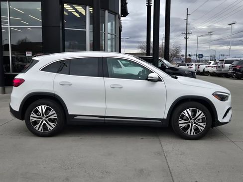 Certified 2025 Mercedes-Benz GLA 250 4MATIC image 44