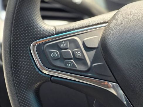 Used 2021 Chevrolet Bolt LT FWD image 16