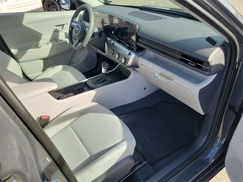 New 2026 Hyundai Kona SE image 17